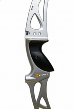 Load image into Gallery viewer, Epic 68" Fusion MAX Riser &amp; Wood Fiber Limbs Bow Set / Right Hand / Made in Korea
